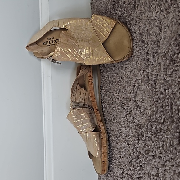 Sesto Meucci Shoes - Sesto Meucci Sabita metalluc shimmery tan/gold sandals-9